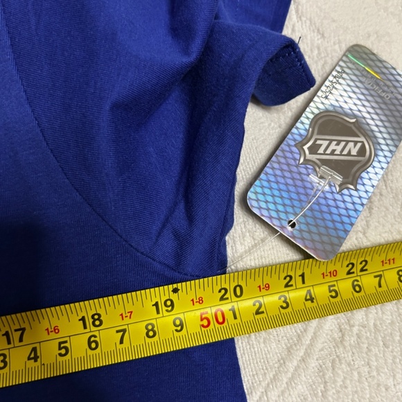 NWT New York Rangers Men's Medium T-Shirt Blue Hockey, NHL, Fandom - Picture 7 of 8